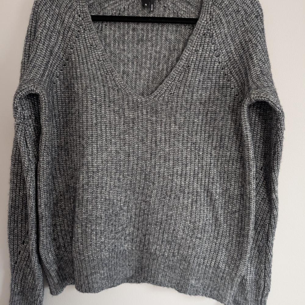 PAIGE Richelle Rib Gray V-Neck Sweater with Ribbed Texture Size MED